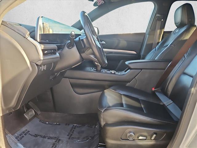 used 2024 Cadillac XT4 car, priced at $27,499