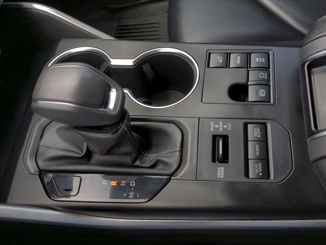 used 2023 Toyota Highlander car, priced at $34,999