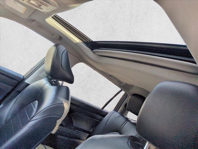 used 2023 Toyota Highlander car, priced at $34,999