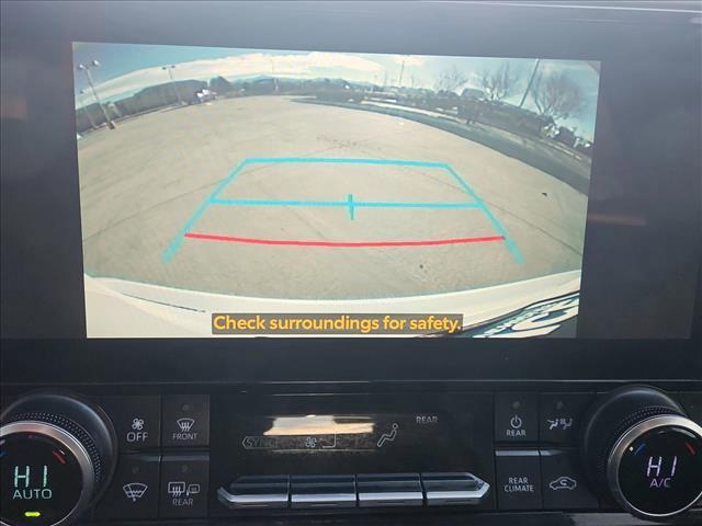 used 2023 Toyota Highlander car, priced at $36,499