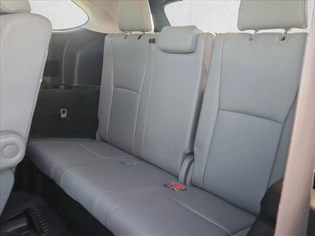 used 2023 Toyota Highlander car, priced at $36,499