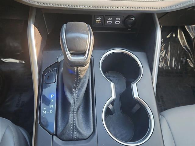 used 2023 Toyota Highlander car, priced at $36,499