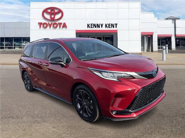used 2024 Toyota Sienna car, priced at $44,601