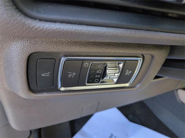 used 2021 Lincoln Corsair car, priced at $22,344