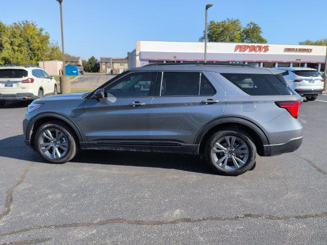 used 2026 Ford Explorer car, priced at $40,001