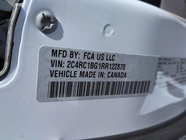 used 2024 Chrysler Pacifica car, priced at $27,674