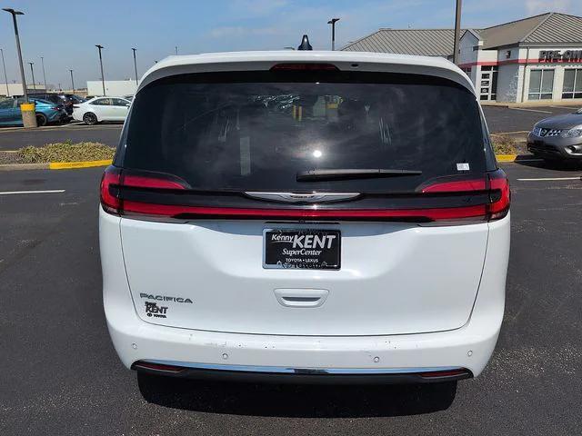 used 2024 Chrysler Pacifica car, priced at $27,674
