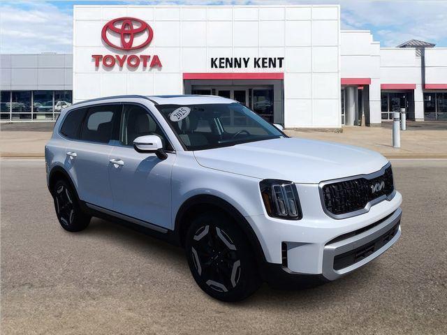 used 2025 Kia Telluride car, priced at $38,950