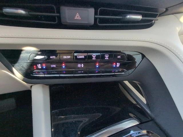 used 2023 Buick Envision car, priced at $29,450