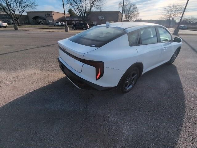 used 2025 Kia K4 car