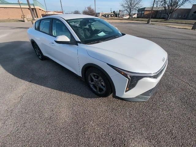 used 2025 Kia K4 car