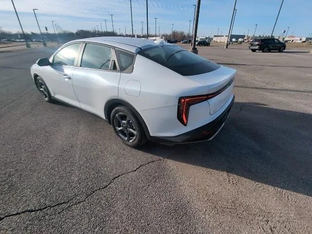 used 2025 Kia K4 car