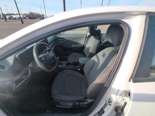 used 2025 Kia K4 car