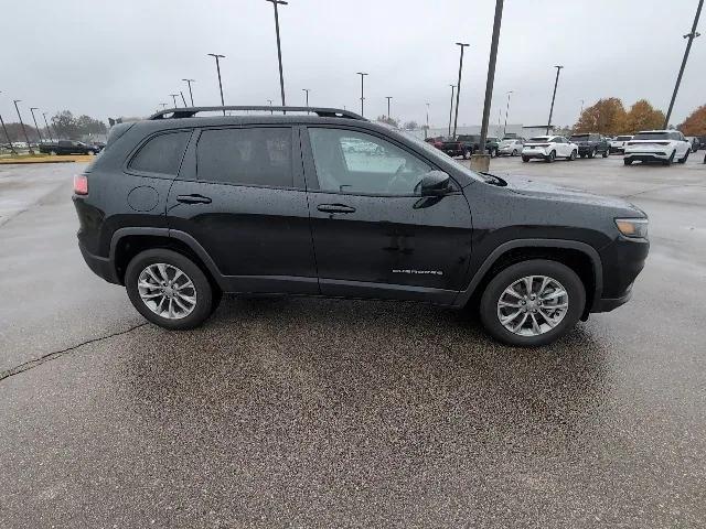 used 2022 Jeep Cherokee car, priced at $19,498
