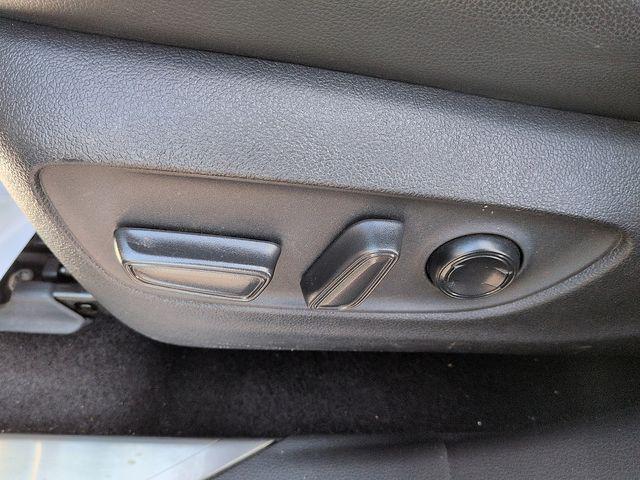 used 2022 Toyota Highlander car, priced at $35,871