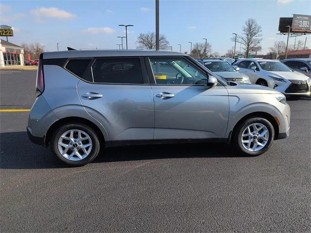 used 2024 Kia Soul car, priced at $16,894