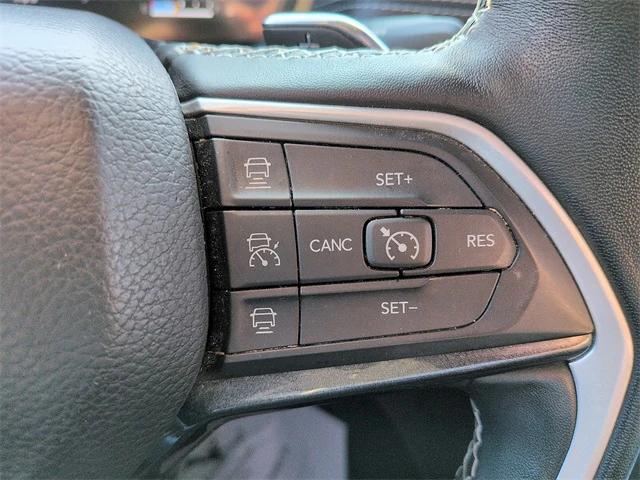 used 2022 Jeep Grand Cherokee car, priced at $22,989