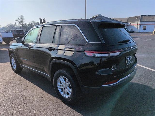 used 2022 Jeep Grand Cherokee car, priced at $22,989