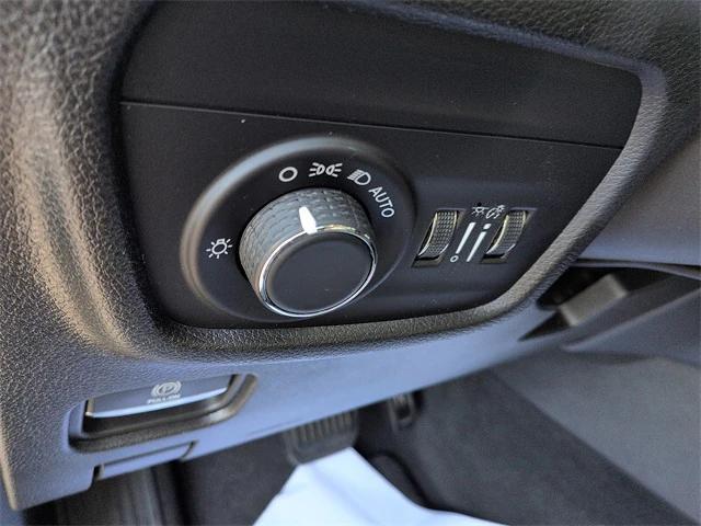 used 2022 Jeep Grand Cherokee car, priced at $22,989