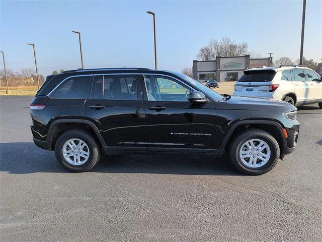 used 2022 Jeep Grand Cherokee car, priced at $22,989