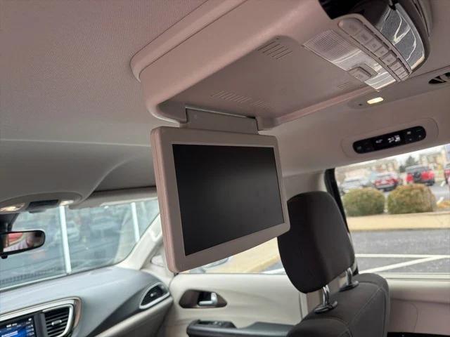 used 2018 Chrysler Pacifica car, priced at $14,381