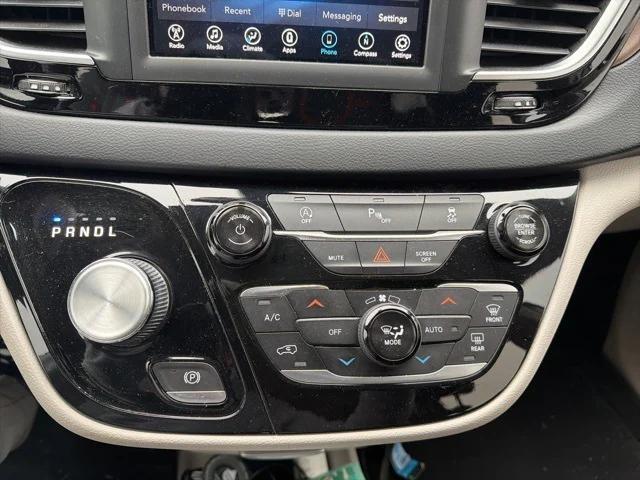 used 2018 Chrysler Pacifica car, priced at $14,381