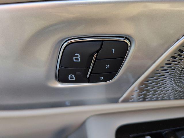 used 2025 Lincoln Nautilus car, priced at $58,450