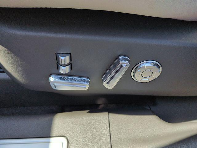 used 2025 Lincoln Nautilus car, priced at $58,450