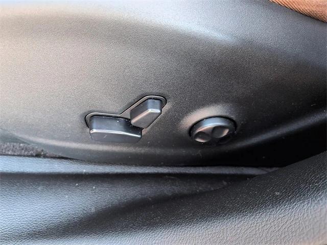 used 2019 Jeep Cherokee car, priced at $14,494