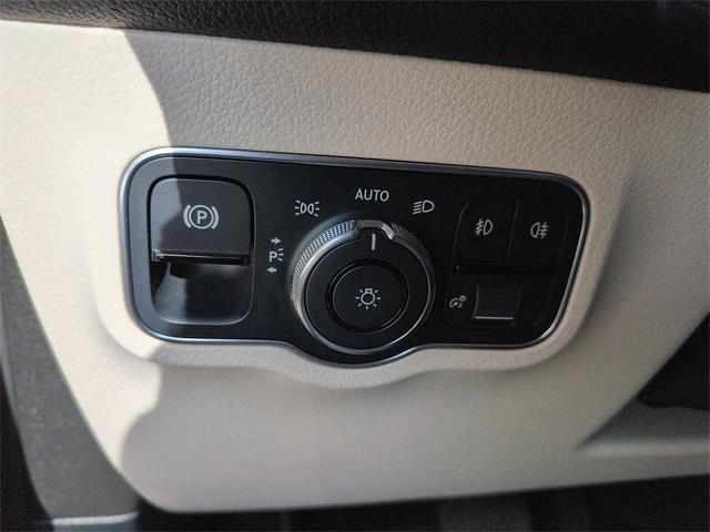 used 2021 Mercedes-Benz GLB 250 car, priced at $26,643