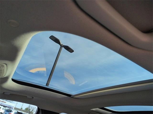 used 2021 Mercedes-Benz GLB 250 car, priced at $26,643