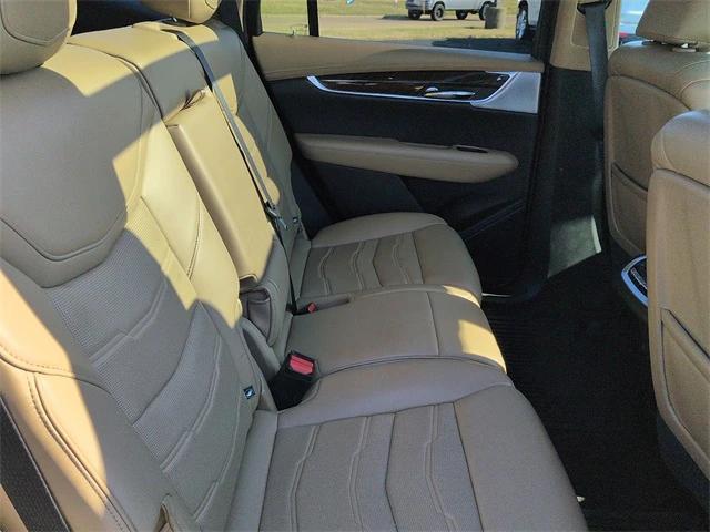 used 2020 Cadillac XT6 car, priced at $23,982