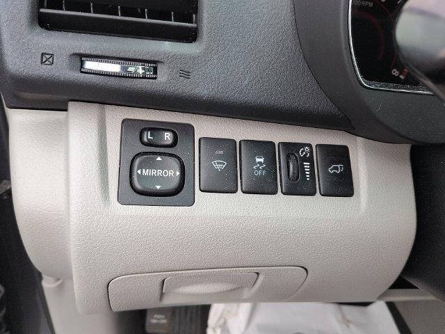 used 2012 Toyota Highlander car, priced at $9,242