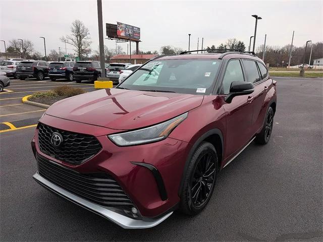 used 2023 Toyota Highlander car, priced at $36,982