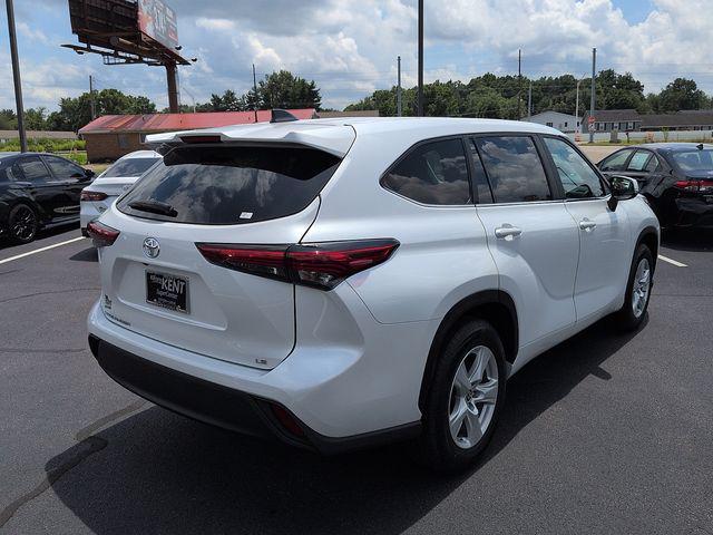 used 2023 Toyota Highlander car, priced at $33,233
