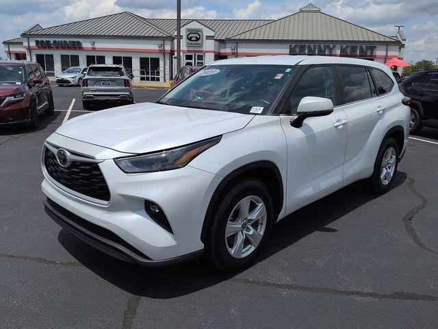 used 2023 Toyota Highlander car, priced at $33,233