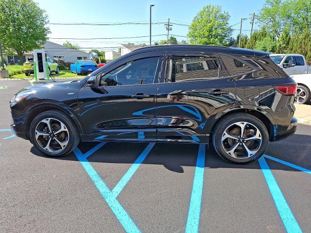 used 2023 Ford Escape car, priced at $25,900