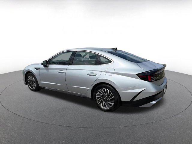 used 2025 Hyundai Sonata Hybrid car, priced at $25,029