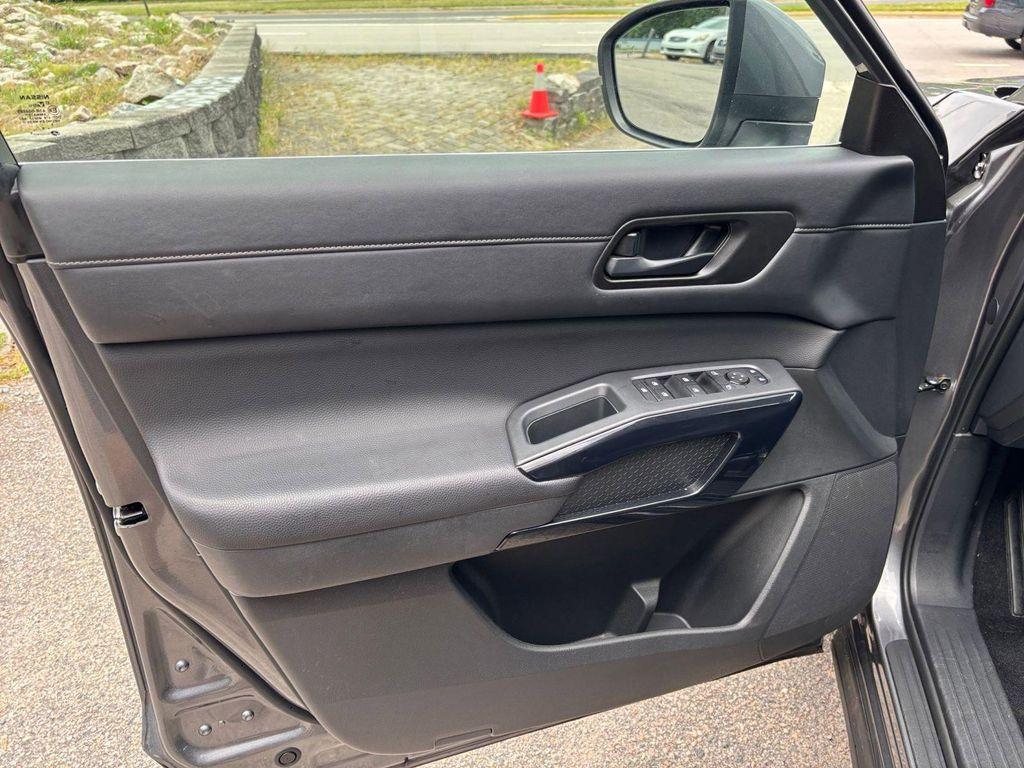 used 2025 Nissan Pathfinder car, priced at $32,898