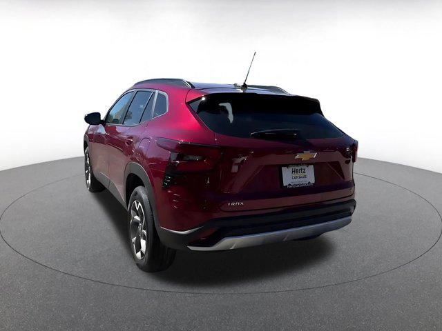 used 2025 Chevrolet Trax car, priced at $21,353