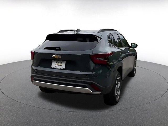 used 2025 Chevrolet Trax car, priced at $21,058