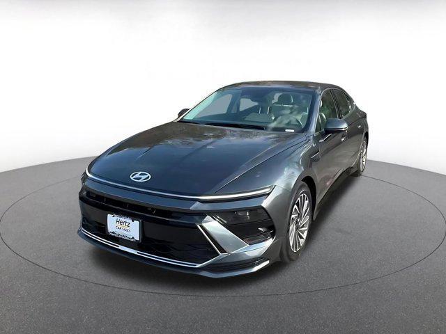 used 2025 Hyundai Sonata Hybrid car, priced at $24,937