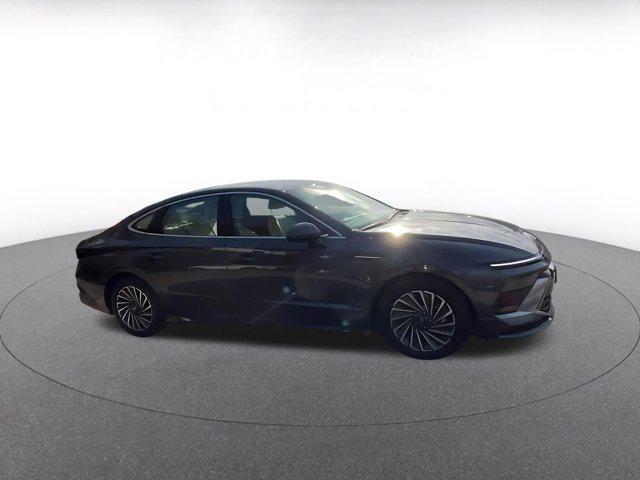 used 2025 Hyundai Sonata Hybrid car, priced at $24,937