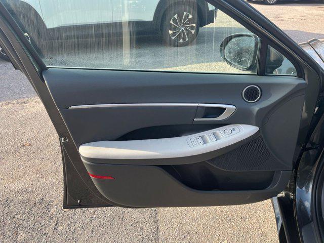 used 2025 Hyundai Sonata Hybrid car, priced at $24,937