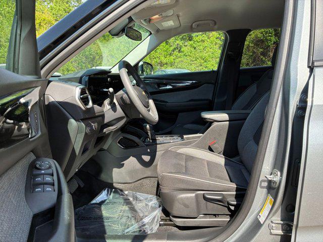 used 2025 Chevrolet TrailBlazer car, priced at $23,437