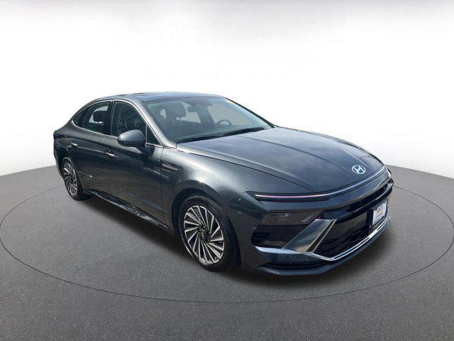 used 2025 Hyundai Sonata Hybrid car, priced at $23,738