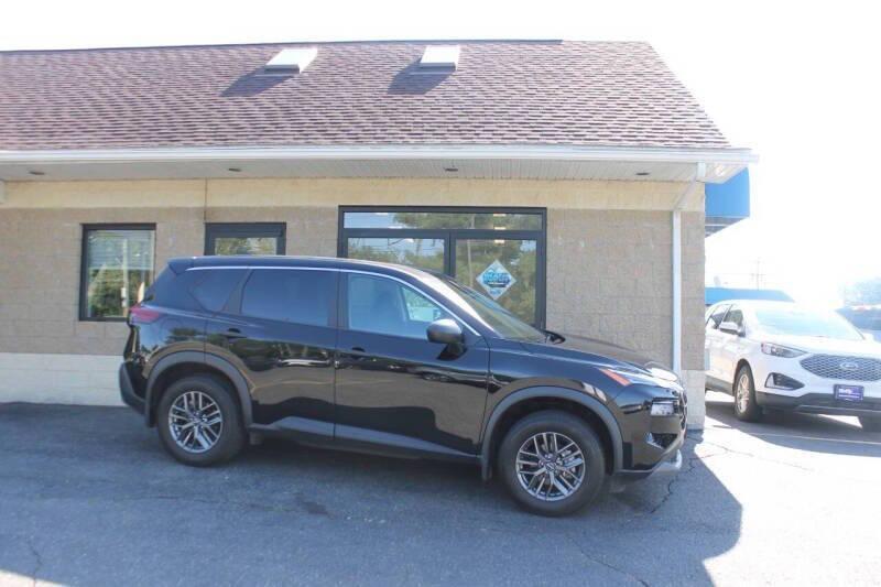 used 2023 Nissan Rogue car, priced at $22,497