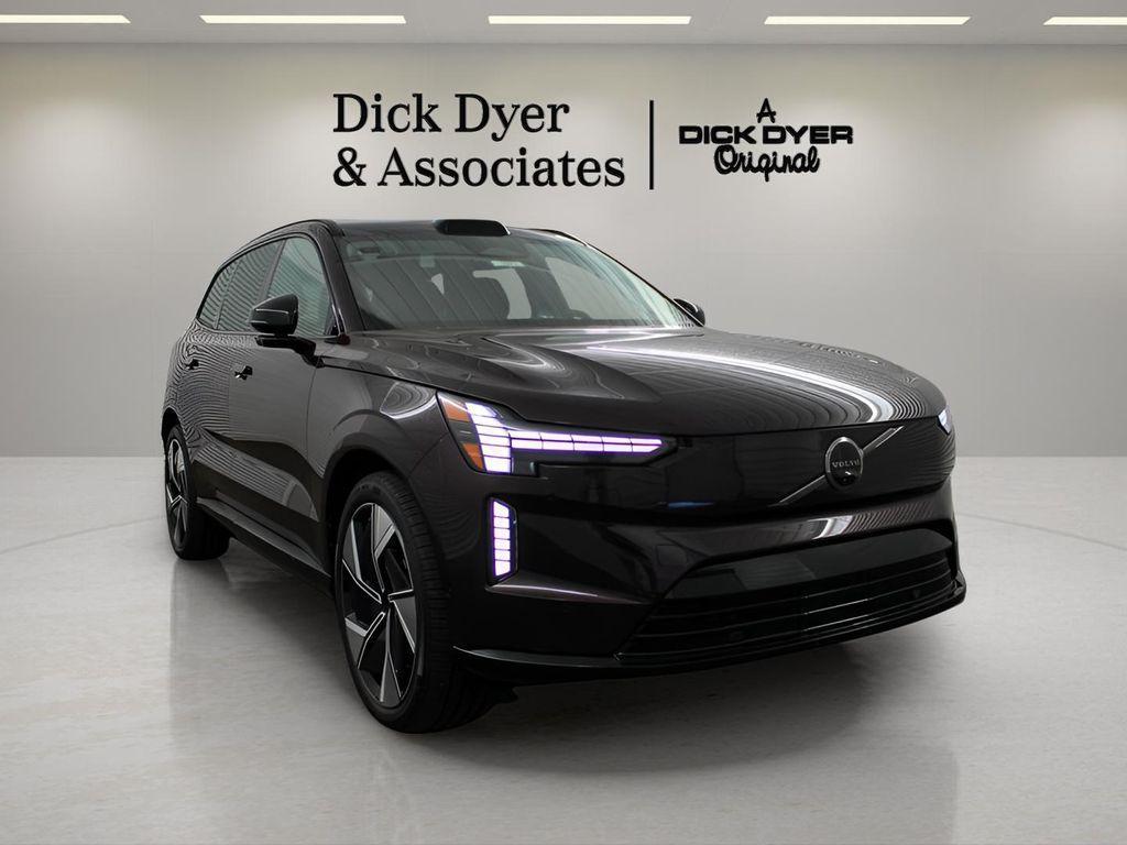 new 2025 Volvo EX90 car, priced at $94,640