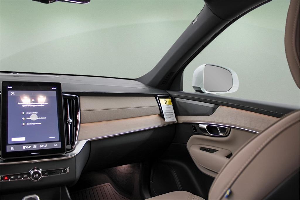new 2026 Volvo XC90 car, priced at $71,625