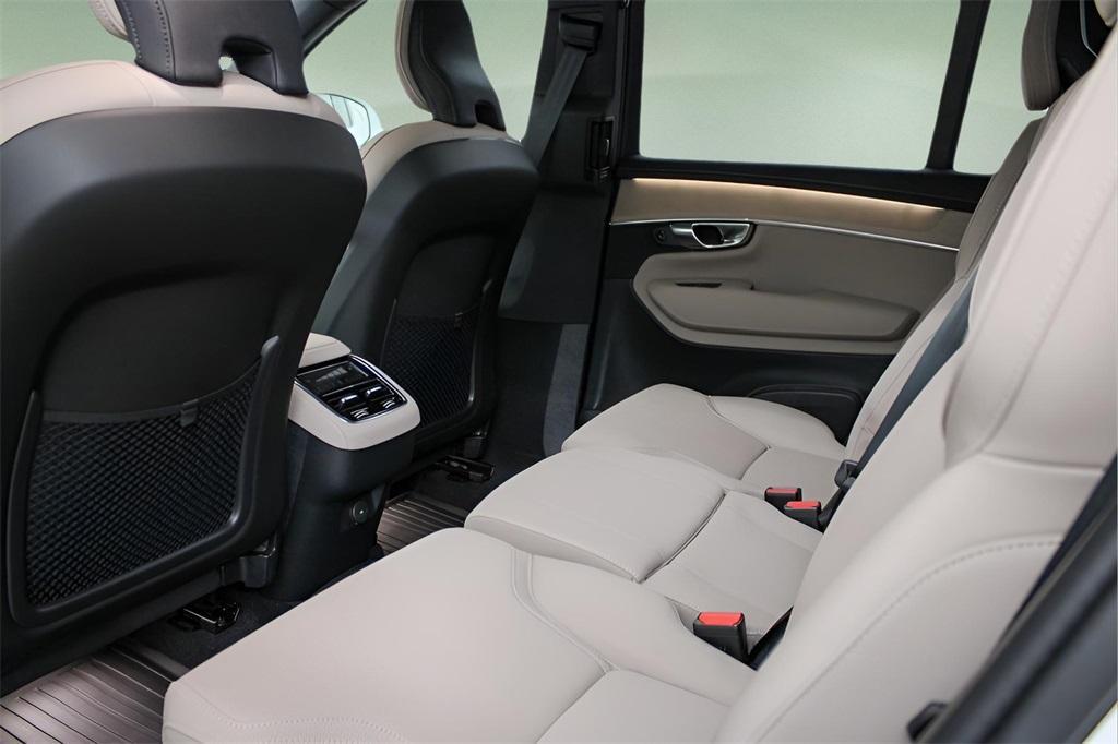 new 2026 Volvo XC90 car, priced at $71,625